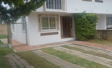 CASA EN RENTA “AMUEBLADA, CON SERVICIOS Y CON 5 CAMAS INDIVIDUALES”