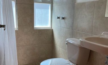 CASA EN RENTA “AMUEBLADA, CON SERVICIOS Y CON 5 CAMAS INDIVIDUALES”