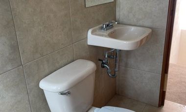 CASA EN RENTA “AMUEBLADA, CON SERVICIOS Y CON 5 CAMAS INDIVIDUALES”