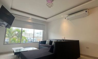 Vendo casa en urbanización Manta