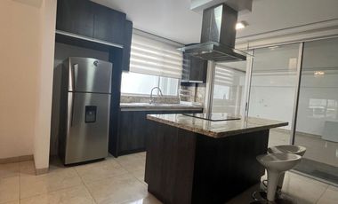 Vendo casa en urbanización Manta