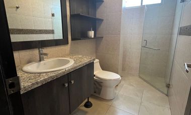 Vendo casa en urbanización Manta