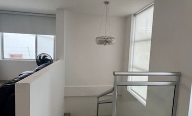 Vendo casa en urbanización Manta