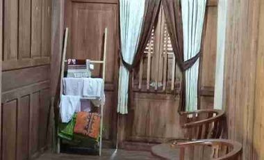 Dijual satu Yunit villa moderent bermodel bahan kayu jati full lokasi Purwakarta desa salam cianjur jawab barat