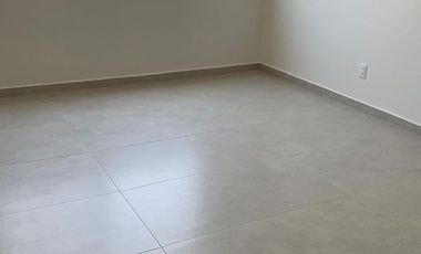 CASA EN VENTA SOLARES COTO 