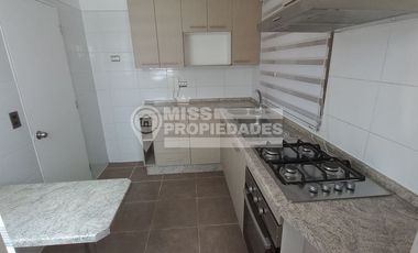 SE ARRIENDA CASA EN CONDOMINIO PLAZA BUIN COMUNA DE BUIN