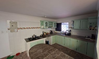 VENDO CASA EN RIOMAR