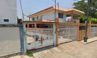 VENTA DE CASA EN COL TACOTENO, MINATITLÁN, VERACRUZ.