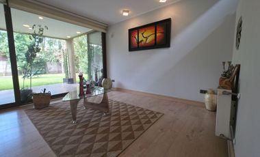Hermosa Casa en Venta en Sector San Luis de Chicureo - Colina