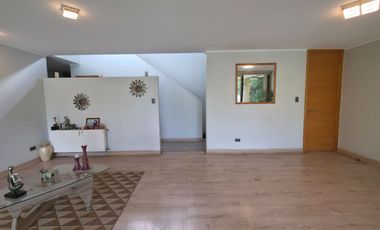 Hermosa Casa en Venta en Sector San Luis de Chicureo - Colina