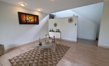 Hermosa Casa en Venta en Sector San Luis de Chicureo - Colina