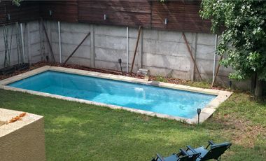 Hermosa Casa en Venta en Sector San Luis de Chicureo - Colina