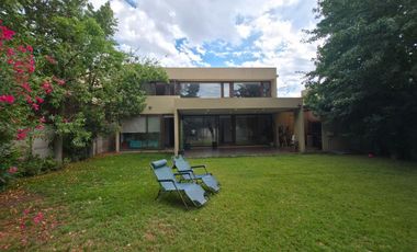Hermosa Casa en Venta en Sector San Luis de Chicureo - Colina