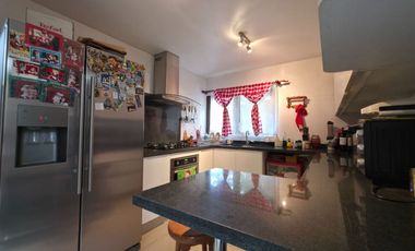 Hermosa Casa en Venta en Sector San Luis de Chicureo - Colina
