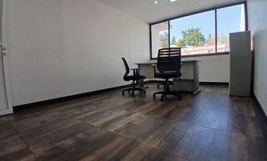 Consultorio/Oficina en La Joya, cercano a la Zona de Hospitales