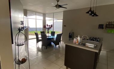 Venta de Residencia con oficina en Rinconada Colonial en Apodaca, NL