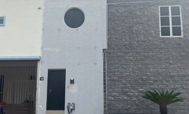 Venta de Residencia con oficina en Rinconada Colonial en Apodaca, NL