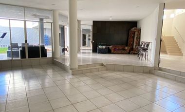 Venta de Residencia con oficina en Rinconada Colonial en Apodaca, NL