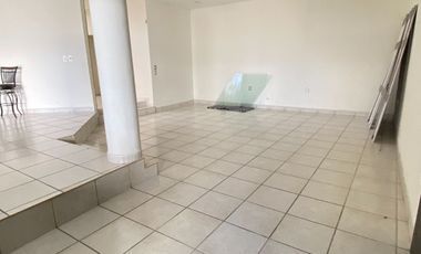 Venta de Residencia con oficina en Rinconada Colonial en Apodaca, NL