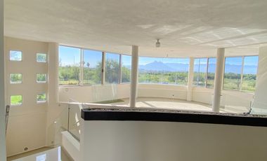 Venta de Residencia con oficina en Rinconada Colonial en Apodaca, NL