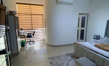 Venta de Residencia con oficina en Rinconada Colonial en Apodaca, NL