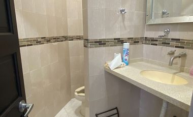 Venta de Residencia con oficina en Rinconada Colonial en Apodaca, NL