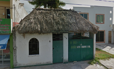 Casa de un solo nivel en venta en Del Bosque, Chetumal, Q.R. - REMATE BANCARIO CON EXCELENTE OPORTUNIDAD DE INVERSIÓN.