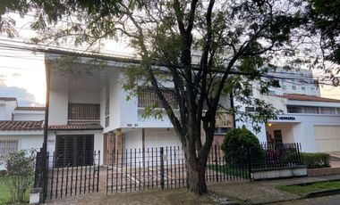 Casa en Ciudad Jardin Cali