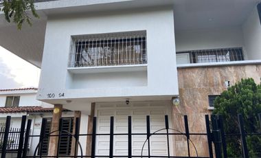 Casa en Ciudad Jardin Cali