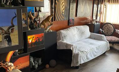 VENDO CASA EN LOMAS DE VALLLE DORADO, BUEN MANTENIMIENTO