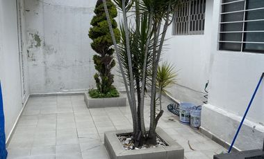 VENDO CASA EN LOMAS DE VALLLE DORADO, BUEN MANTENIMIENTO