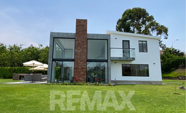 VENTA | Casa de Campo AMOBLADA en Condominio Exclusivo — Finca Olivos, Azpitia (Cañete)