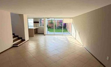 Se renta casa amplia en fraccionamiento Lomas Virreyes, Calimaya, Estado de México