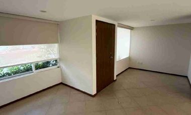 Se renta casa amplia en fraccionamiento Lomas Virreyes, Calimaya, Estado de México