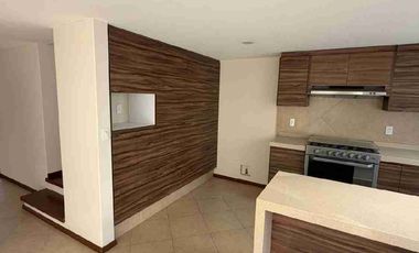 Se renta casa amplia en fraccionamiento Lomas Virreyes, Calimaya, Estado de México