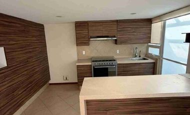 Se renta casa amplia en fraccionamiento Lomas Virreyes, Calimaya, Estado de México