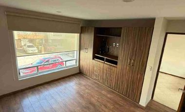 Se renta casa amplia en fraccionamiento Lomas Virreyes, Calimaya, Estado de México