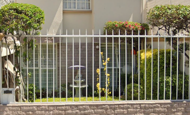 VENTA DE CASA EN LA COLONIA VALLE DORADO HABITACIONAL LOS PIRULES TLALNEPANTLA