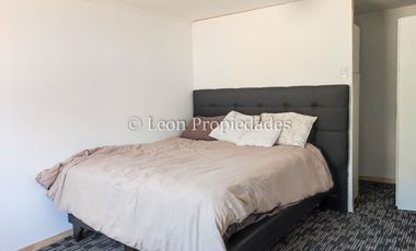 Leon Propiedades arrienda casa en sector Cuyuncavi, Curacaví.