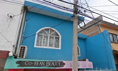 Casa habitación con local comercial en venta en Zona Centro, Rioverde, S.L.P. - REMATE BANCARIO EN EXCELENTE UBICACIÓN Y GRAN OPORTUNIDAD DE INVERSIÓN