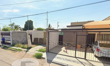 GRAN OPORTUNIDAD DE CASA A BUEN PRECIO de ADJUDICACION  ¡¡REMATE!! Luis Díaz Flores 215, Villa Florida, 27105 Torreón, Coah.
