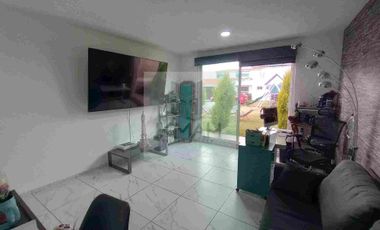 EXCELENTE RESIDENCIA EN METEPEC