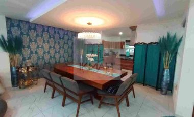 EXCELENTE RESIDENCIA EN METEPEC