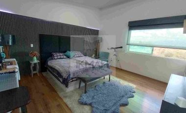 EXCELENTE RESIDENCIA EN METEPEC