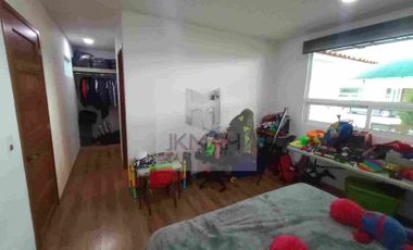 EXCELENTE RESIDENCIA EN METEPEC