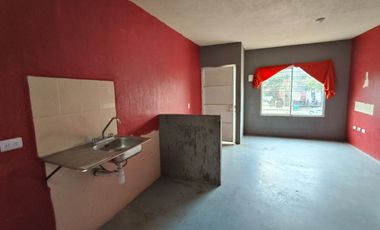 Casa en VENTA una sola planta en Lomas del Mirador