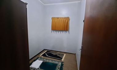 Rumah disewakan di Batu Lb200 3KT dekat balaikota alun-alun 40jt/th