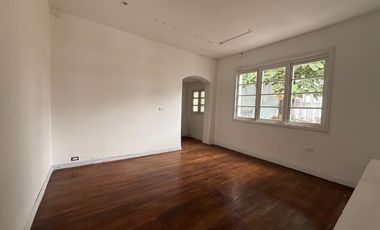 CASA CLÁSICA EN ARRIENDO -QUINTA CAMACHO-BOGOTA D.C