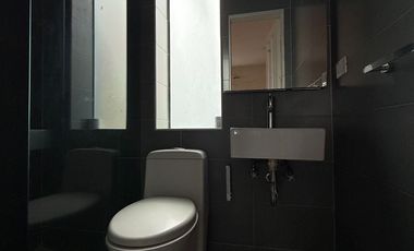 CASA CLÁSICA EN ARRIENDO -QUINTA CAMACHO-BOGOTA D.C