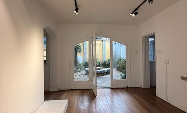 CASA CLÁSICA EN ARRIENDO -QUINTA CAMACHO-BOGOTA D.C